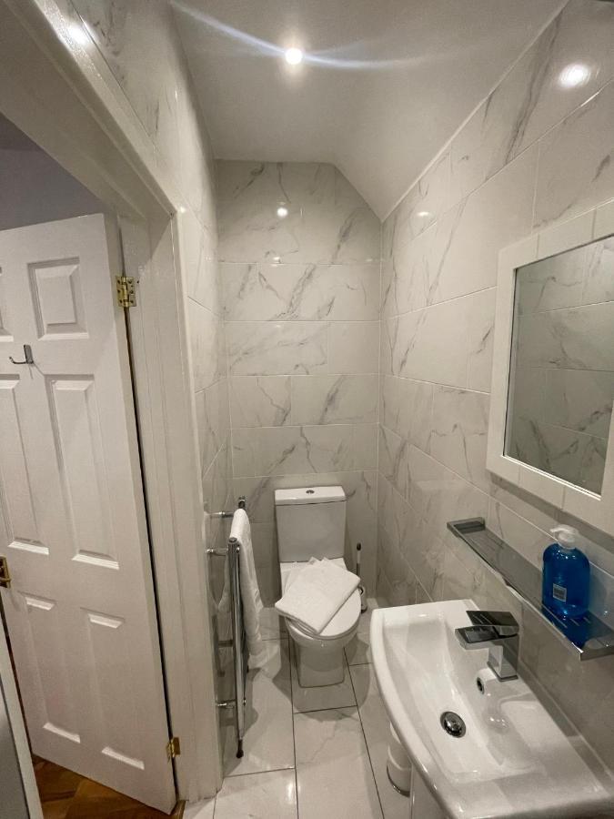 Oakhurst Gatwick B&B Кролей Экстерьер фото