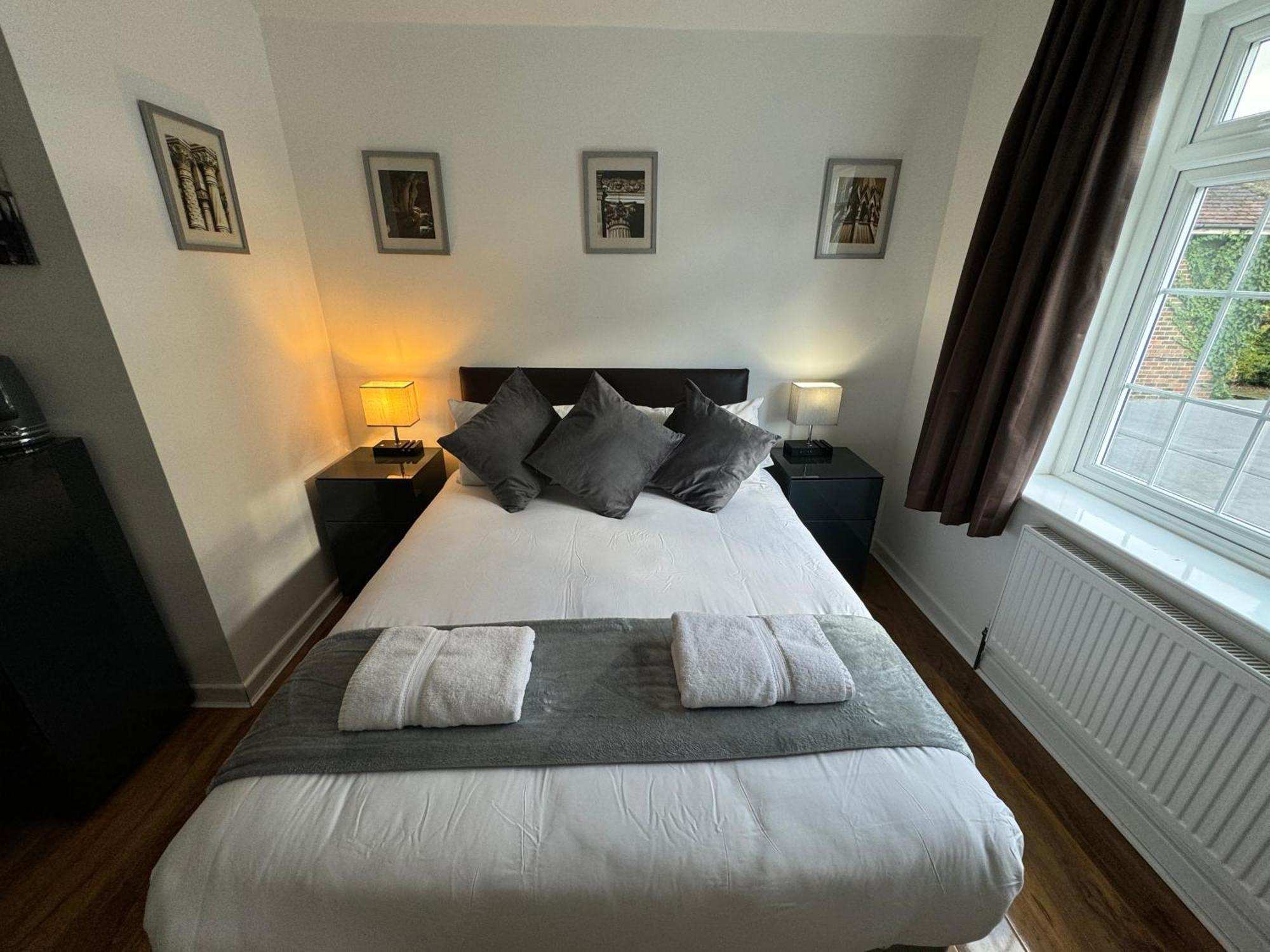 Oakhurst Gatwick B&B Кролей Экстерьер фото